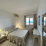 Punta Est - Trilo Erica Terrazza Panoramica * 카파코다카발로