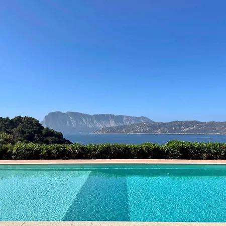 San Teodoro Punta Est Stupendo Trilocale Vista Mare Lejlighed