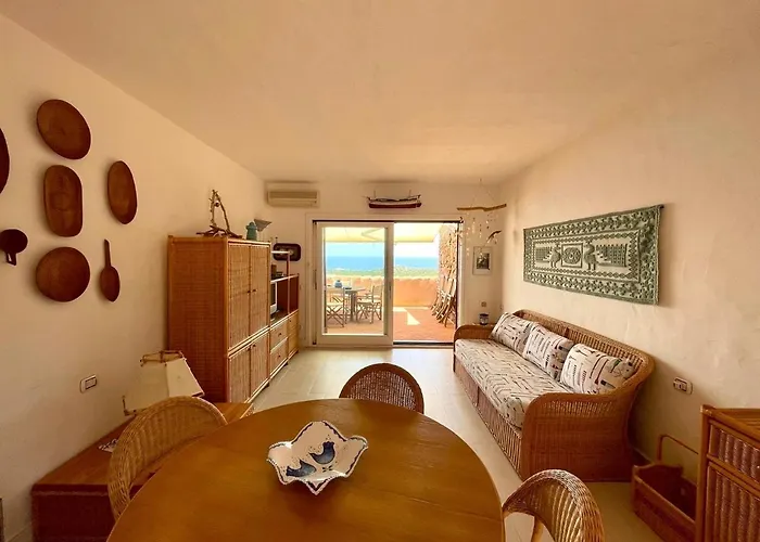 San Teodoro Punta Est Stupendo Trilocale Vista Mare Apartman