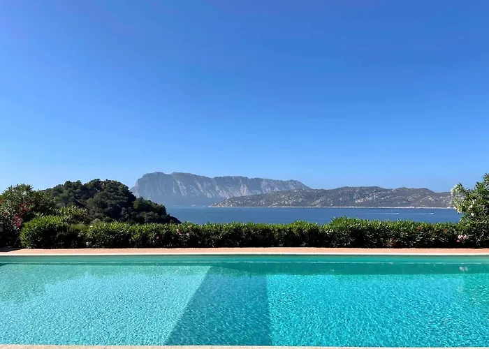 San Teodoro Punta Est Stupendo Trilocale Vista Mare Apartman